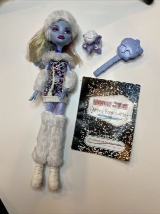 Monster High Abbey Bominable Doll First Wave Shiver Pet Accessories