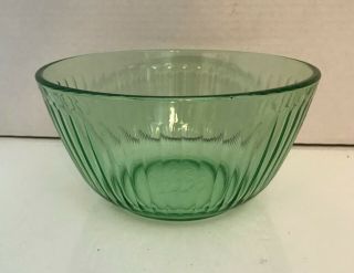 Vintage Pyrex Ribbed Green Mixing Bowl 7402 - S,  6 Cup,  7 " X 4 "