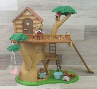 Sylvanian Families Tree House With 3 Figures.