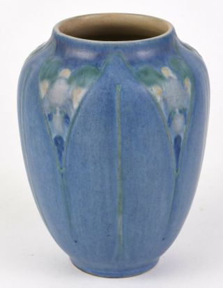 Newcomb College Pottery Vase With Floral Decoration 1925