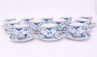 12 Cups & Saucers 756 - Blue Fluted Royal Copenhagen - Half Lace - 1st Quality 4
