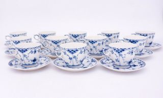 12 Cups & Saucers 756 - Blue Fluted Royal Copenhagen - Half Lace - 1st Quality 6