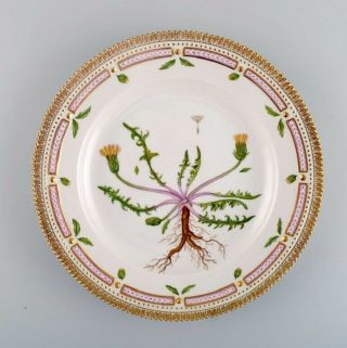 Royal Copenhagen Flora Danica Dinner Plate In Hand - Painted Porcelain