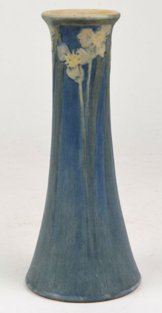 Newcomb College Pottery 7.  75 " Tall Vase By Henrietta Bailey 1909