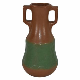 Van Briggle Pottery 1920s Mountain Crag Brown And Green Handled Vase Shape 801