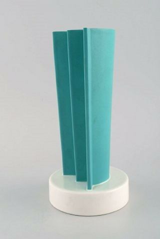 Ettore Sottsass (1917 - 2007) for Alessio Sarri.  Vase in glazed ceramics.  1990 ' s 4