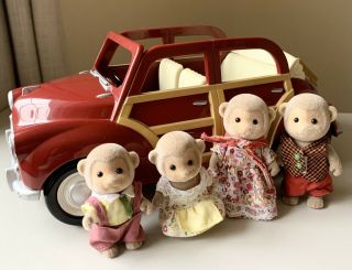 Sylvanian Families Car With Monkey Family Set 4 Figures And Vehicle