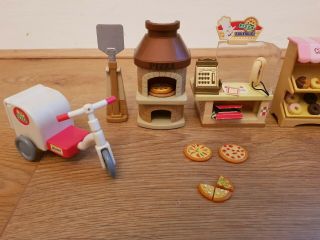 Sylvanian Families Pizza Delivery Set And Doughnut Stand 2