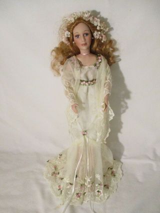 Euc Paradise Galleries 16 " Tall Porcelain Musical Wind Up Doll Bride Roses Pearl