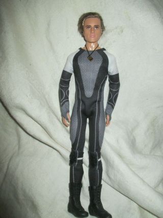Barbie Collector - The Hunger Games: Catching Fire Peeta Doll
