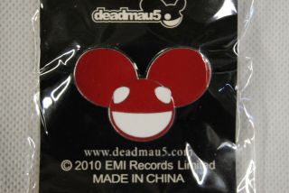 Deadmau5 Red & White Face Logo Metal Double Pin Badge Official Rare