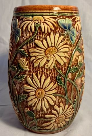 Weller Pottery Knifewood 7 1/4 " Vase With Daisies And Butterflies.