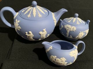 Vintage Blue White Wedgwood Jasperware Figural Scenic Tea Set Teapot Cream Sugar