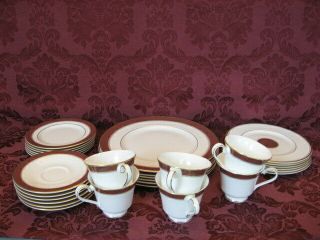 Royal Doulton Martinique Set Of Six (6) 5 - Piece China Place Settings -