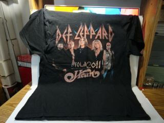 Vintage - Def Leppard - Concert Tour 2011 Shirt - Size Large -