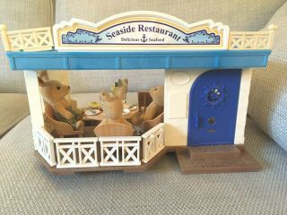 Sylvanian Families Seaside Restaurant With Accessories And 5 Figures