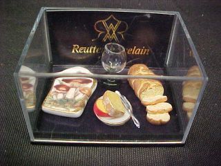 Reutter Porzellan Germany Miniature Cutting Board Bread Cheese Apple Mib