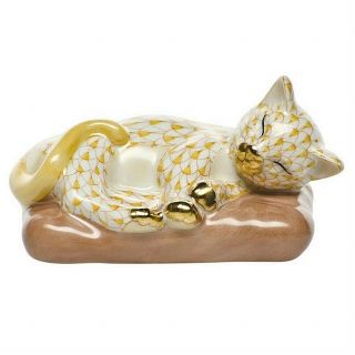 Herend,  " Sweet Dreams " Sleeping Cat Porcelain Figurine,  Butterscotch,  Flawless
