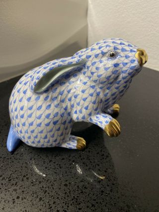Vintage Herend 5335 Bunny Rabbit Blue Fishnet Paw Up Figurine Hungary