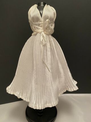Marilyn Monroe 7 Year Itch Franklin White Dress Only 16 "
