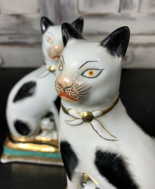 Vintage Staffordshire Cat And Kitten Mantel Statues,  Bookends
