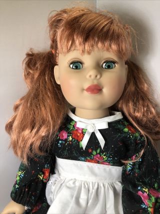2009 Madame Alexander 18 Inch Doll: Red Hair W/ Blue Eyes Long Dress Clothes