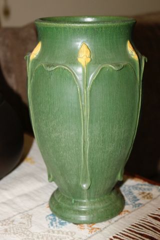 Ephraim Faience Pottery 717 " Greek Vasel " Arts & Crafts Tradition - Mission