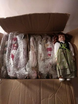 Peabody And Wright,  Ltd.  Box Of 16 Dolls Dressed In Multiple National Costumes C