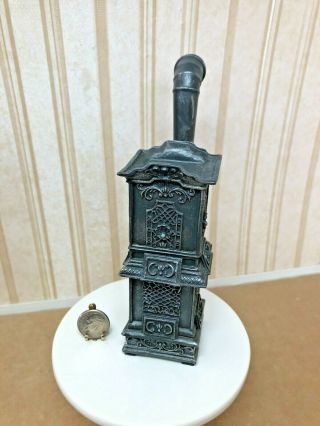 Dollhouse Miniature Ornate Resin Victorian Parlor Stove 1:12
