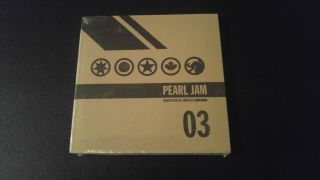 Rare Pearl Jam Newsletter 21: Bootleg Companion 03 Ten Club 2003