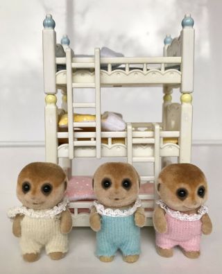 Sylvanian Families Triplet Meerkat Babies With Bunk Beds
