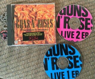 Guns And Roses - Spaghetti Incident,  2 - Live Cds - Axl Rose Guitar Pick Necklace