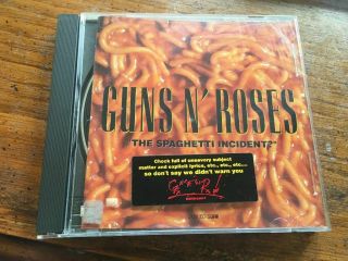GUNS AND ROSES - SPAGHETTI INCIDENT,  2 - live cds - AXL ROSE GUITAR PICK NECKLACE 2