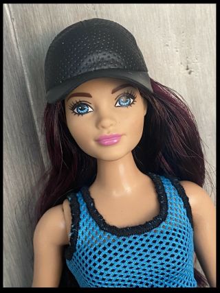 Barbie Doll Fashionistas So Sporty 38 Curvy With Outfits