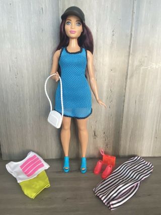 Barbie Doll Fashionistas So Sporty 38 Curvy With Outfits 2