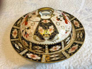 Royal Crown Derby Traditional Imari Covered Dish Or Serving Dish
