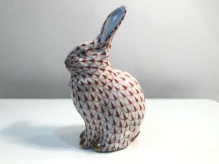 Herend Rust Fishnet W/24k Gold Bunny Rabbit Sitting Figurine &