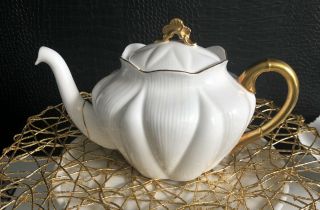 Shelley Regency Dainty White Gold Trim Teapot And Lid