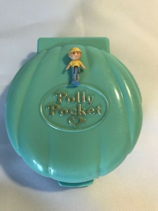 Polly Pocket Beach House,  98 Complete,  1989 Bluebird Toys