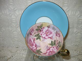 Aynsley Triple Cabbage Rose Tea Cup And Saucer On Blue Background Stunning