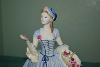 Stunning Coalport Figurine Sweet Red Roses 2004 Limited Edition