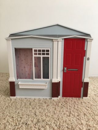 Barbie Totally Real Folding House 2005 W/sounds