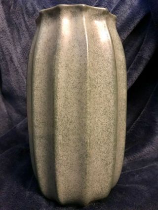 Marni Turkel MCM Studio Pottery Ceramic Stoneware Porcelai Fluted Urn Vase 10” 3