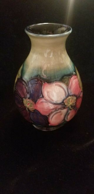 Moorcroft Pottery Clematis Flower Pattern Cobalt Bud Vase
