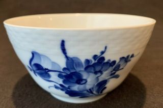 Royal Copenhagen Blue Flowers Braided 10/8078 Cranberry Serving Bowl - 4 7/8 " D