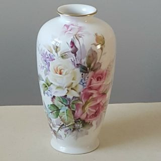 Noritake Bone China Nippon Toki Kaisha Japan Roses Vase Artist Signed