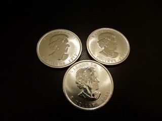 2017 - 3 - Canadian Maple Leaf Silver 5 Dollars - Queen Elizabeth 2nd - 3 - 2011,  2001,  2012
