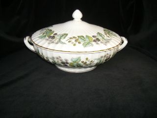 Royal Worcester Lavinia Covered Casserole Or Soup Tureen Handles Foot Exc Z2821