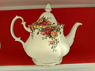 Royal Albert Old Country Roses Large Teapot Fine Bone China 1962 Made In England