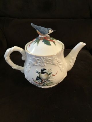 Lenox Winter Greetings Teapot Holiday Christmas Chickadee Euc